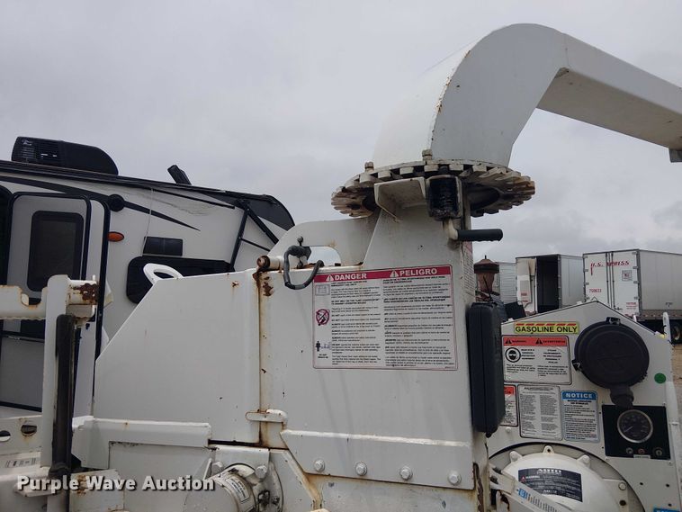 image for item YA2809 2020 Bandit 200UC wood chipper