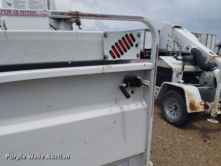 image for item YA2809 2020 Bandit 200UC wood chipper