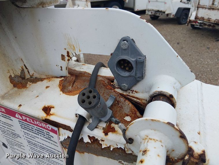 image for item YA2809 2020 Bandit 200UC wood chipper