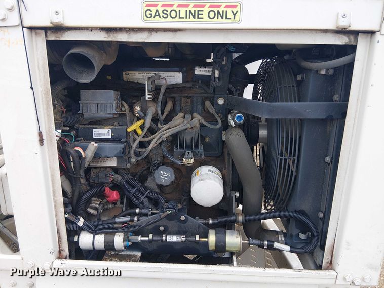 image for item YA2809 2020 Bandit 200UC wood chipper