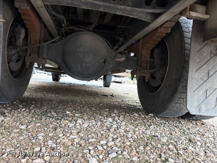 image for item YA2813 2011 Ford F750 Super Duty chipper truck