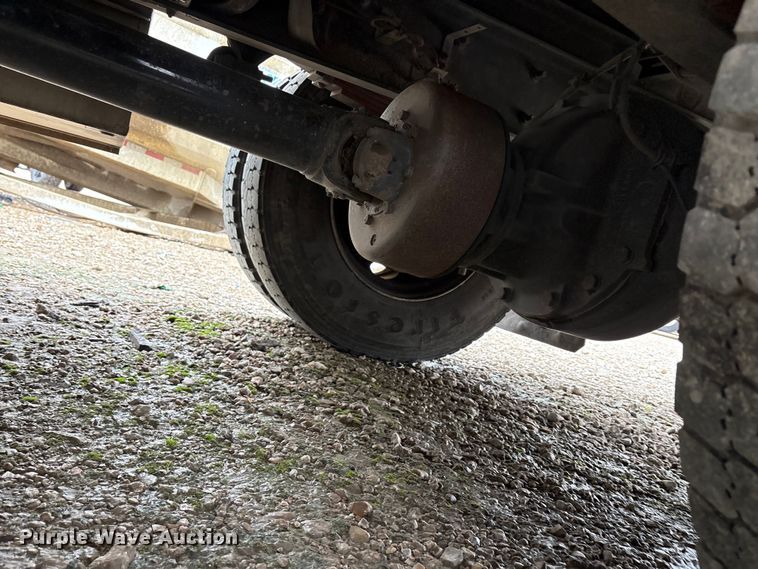 image for item YA2813 2011 Ford F750 Super Duty chipper truck