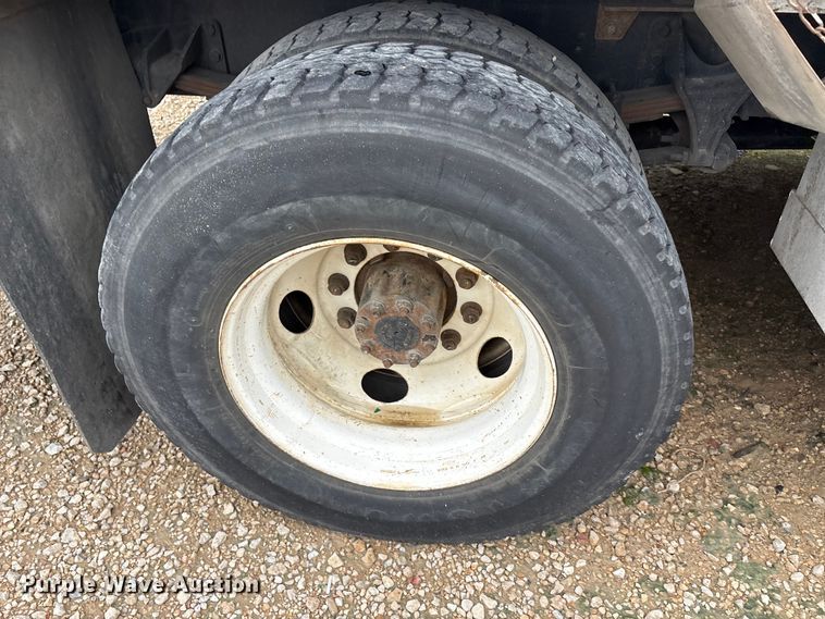 image for item YA2813 2011 Ford F750 Super Duty chipper truck