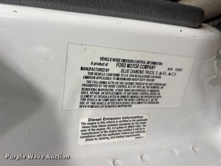 image for item YA2813 2011 Ford F750 Super Duty chipper truck