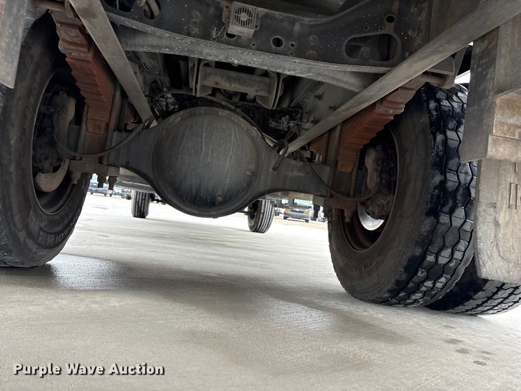 image for item YA2814 2015 Ford F650 Super Duty chipper truck