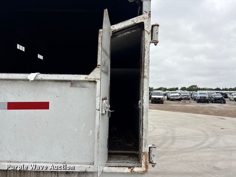 image for item YA2814 2015 Ford F650 Super Duty chipper truck
