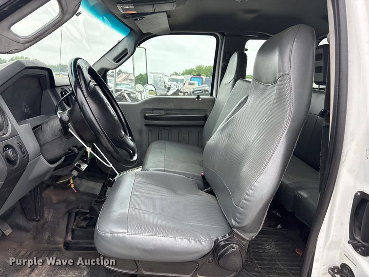 image for item YA2814 2015 Ford F650 Super Duty chipper truck