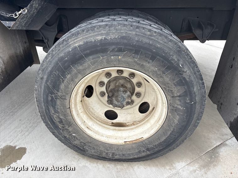 image for item YA2814 2015 Ford F650 Super Duty chipper truck