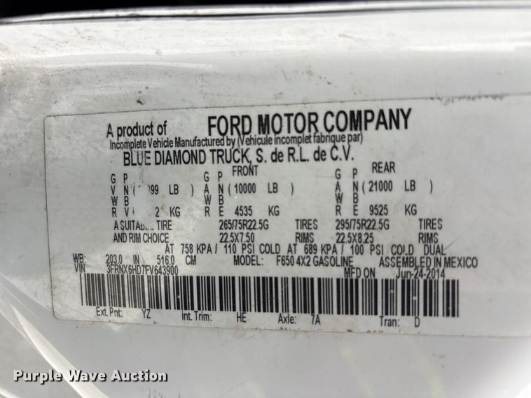 image for item YA2814 2015 Ford F650 Super Duty chipper truck