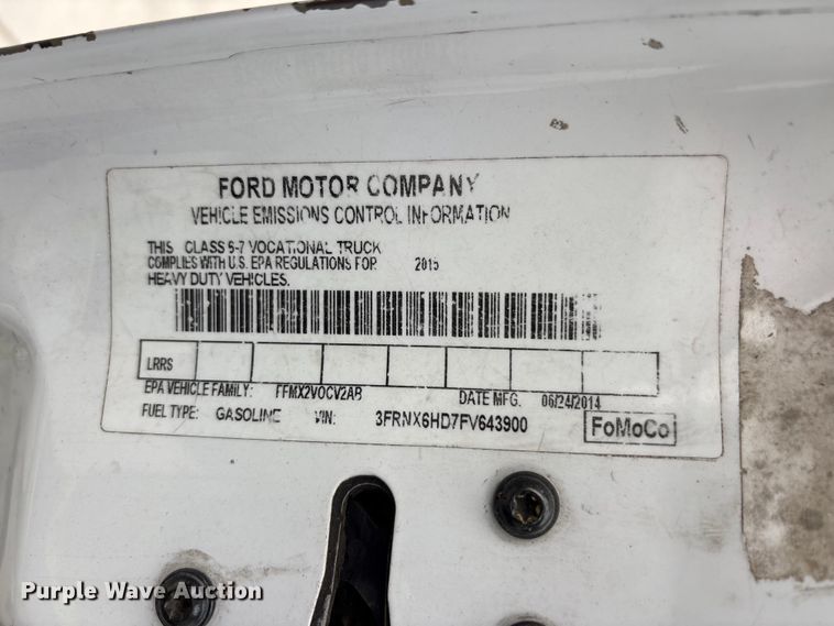 image for item YA2814 2015 Ford F650 Super Duty chipper truck