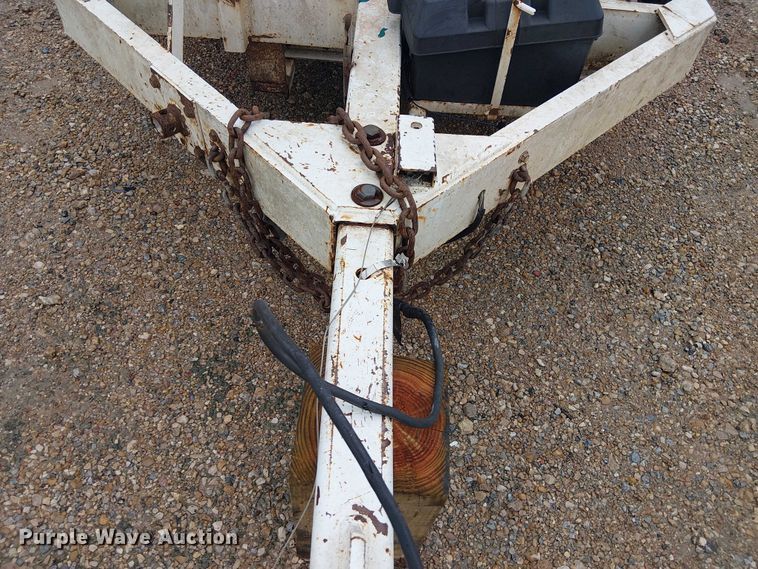 image for item YA2817 2005 Woodchuck WC12A wood chipper