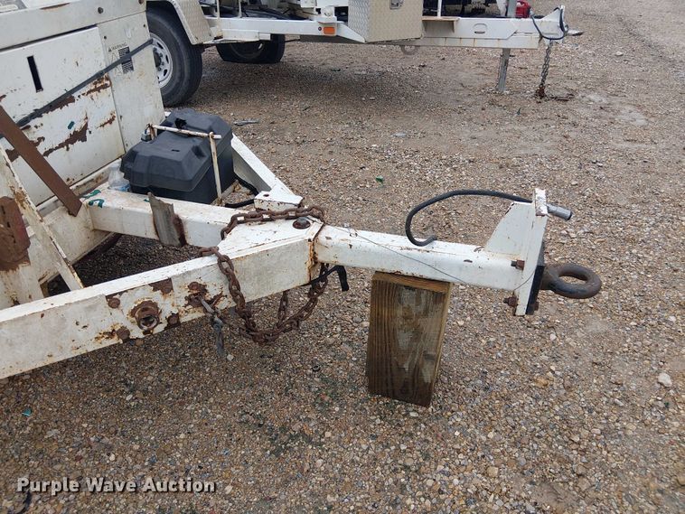 image for item YA2817 2005 Woodchuck WC12A wood chipper