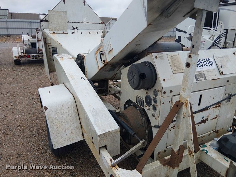 image for item YA2817 2005 Woodchuck WC12A wood chipper