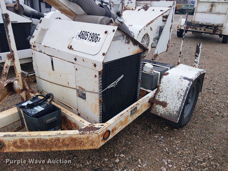 image for item YA2818 2006 Woodchuck WC12B wood chipper