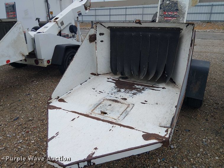 image for item YA2818 2006 Woodchuck WC12B wood chipper