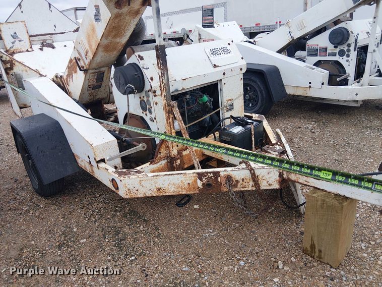 image for item YA2818 2006 Woodchuck WC12B wood chipper