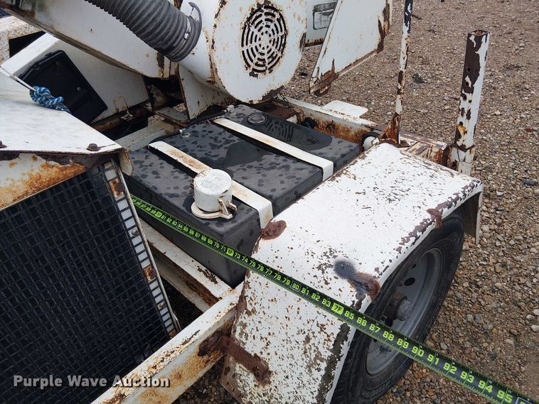 image for item YA2818 2006 Woodchuck WC12B wood chipper