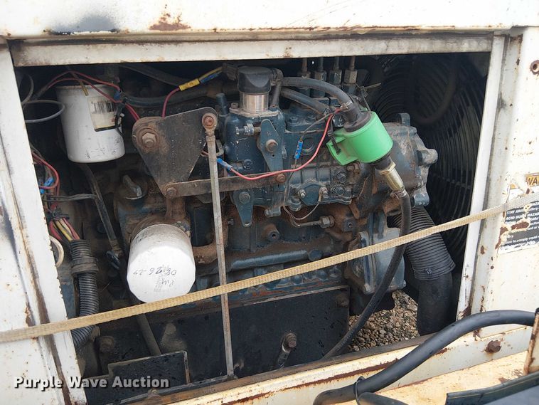image for item YA2818 2006 Woodchuck WC12B wood chipper