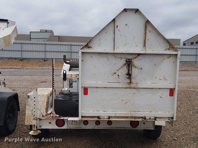 image for item YA2819 2009 Altec WC126 wood chipper