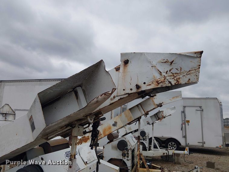 image for item YA2819 2009 Altec WC126 wood chipper