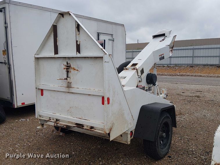 image for item YA2820 2009 Altec WC126 wood chipper