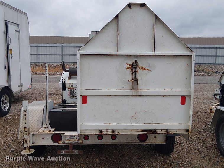 image for item YA2820 2009 Altec WC126 wood chipper
