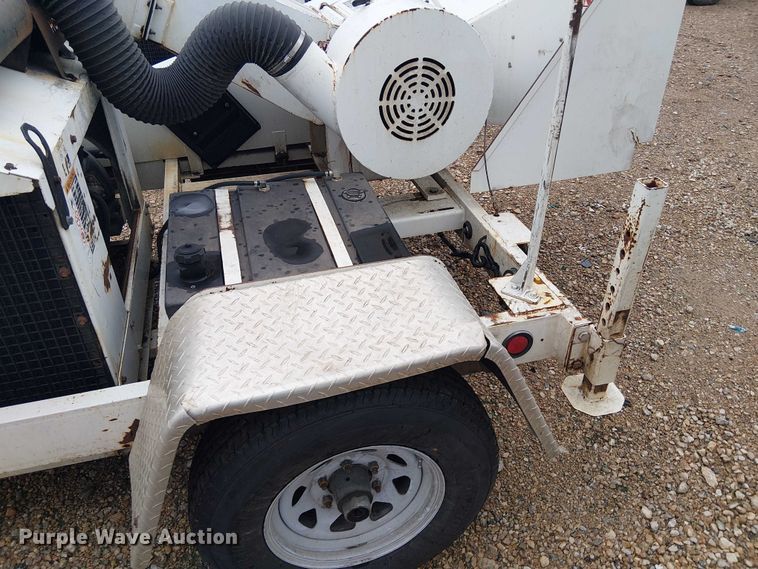 image for item YA2820 2009 Altec WC126 wood chipper