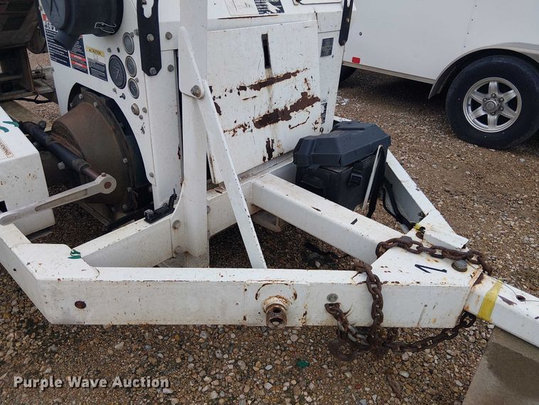 image for item YA2820 2009 Altec WC126 wood chipper