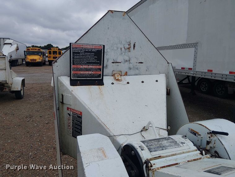 image for item YA2820 2009 Altec WC126 wood chipper