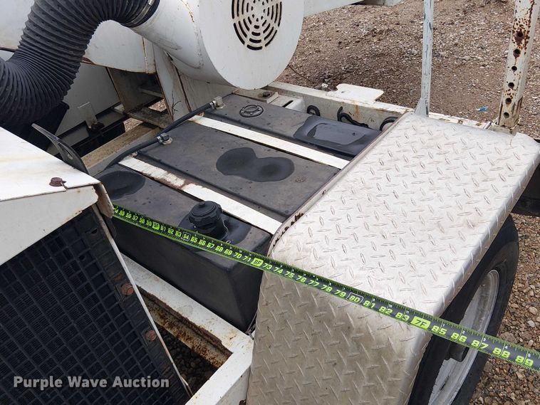 image for item YA2820 2009 Altec WC126 wood chipper