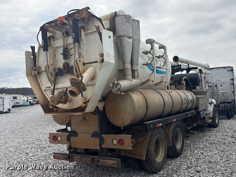 image for item YA2879 2016 Western Star 4700 sewer jetter truck