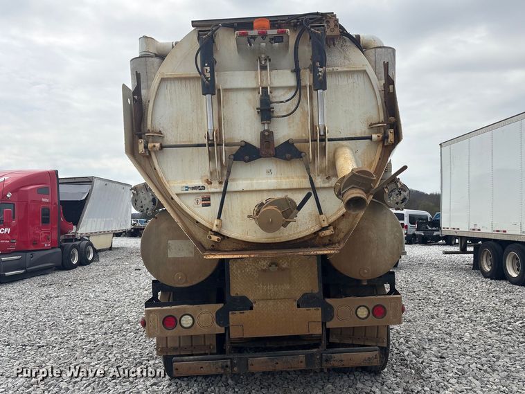 image for item YA2879 2016 Western Star 4700 sewer jetter truck