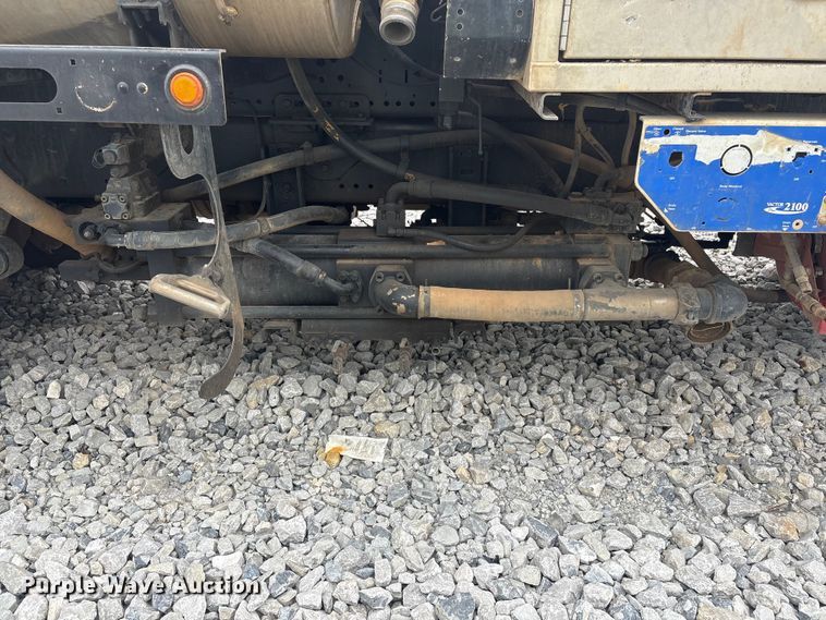 image for item YA2879 2016 Western Star 4700 sewer jetter truck