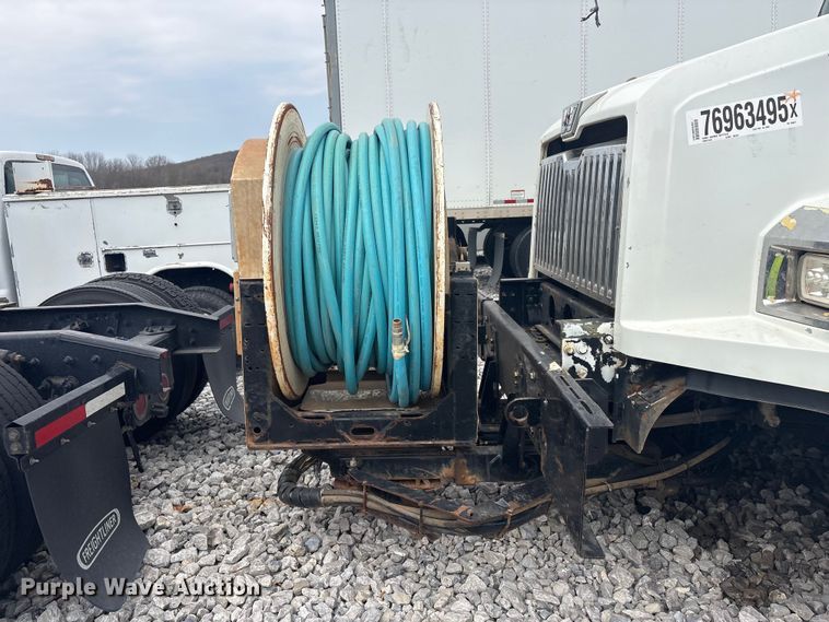 image for item YA2879 2016 Western Star 4700 sewer jetter truck