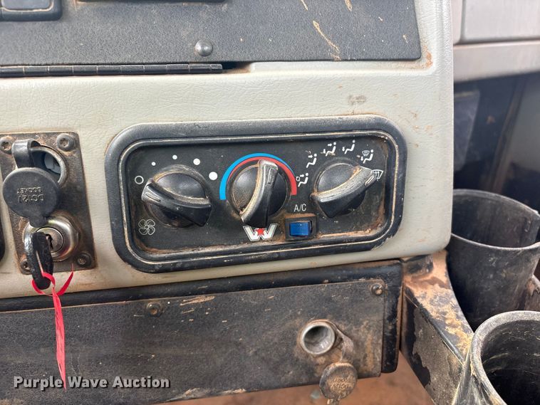 image for item YA2879 2016 Western Star 4700 sewer jetter truck