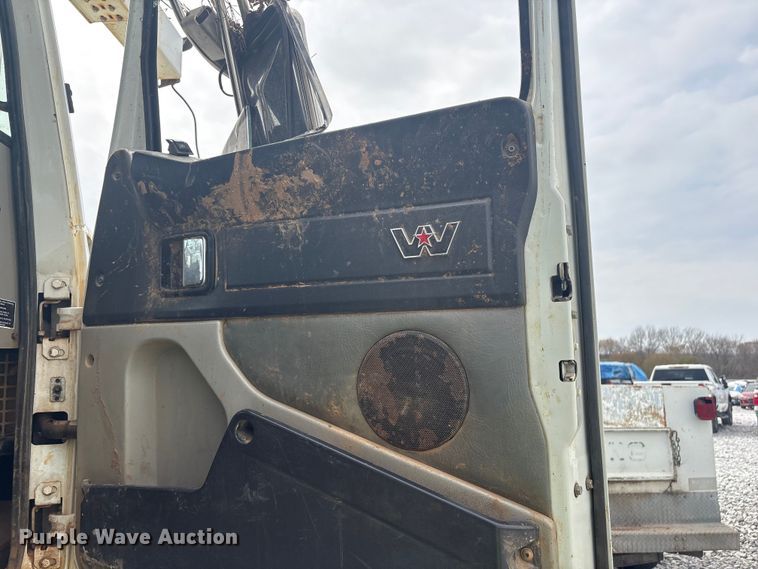 image for item YA2879 2016 Western Star 4700 sewer jetter truck
