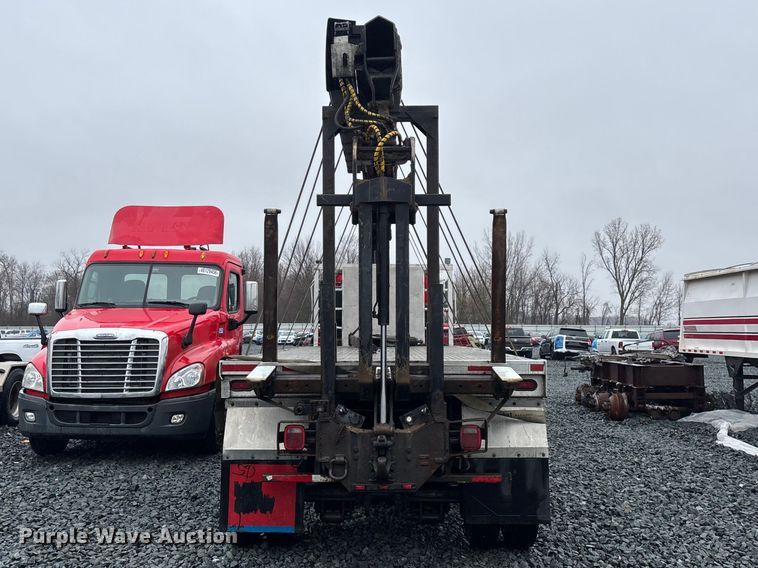 image for item YA2958 2013 Western Star 4700 crane truck