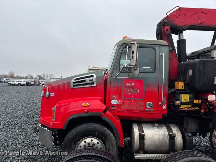 image for item YA2958 2013 Western Star 4700 crane truck