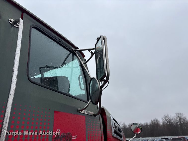 image for item YA2958 2013 Western Star 4700 crane truck