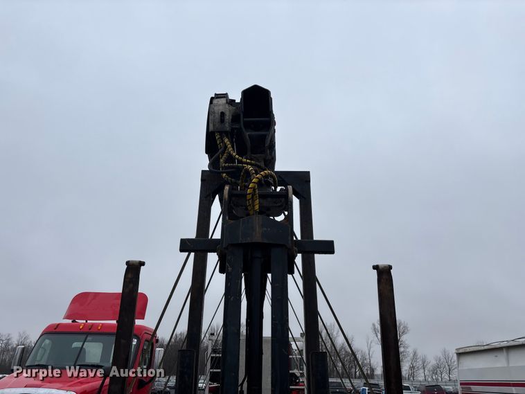 image for item YA2958 2013 Western Star 4700 crane truck