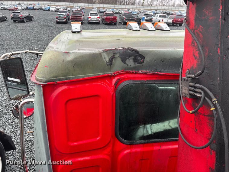 image for item YA2958 2013 Western Star 4700 crane truck