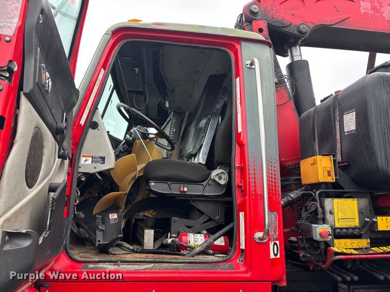 image for item YA2958 2013 Western Star 4700 crane truck