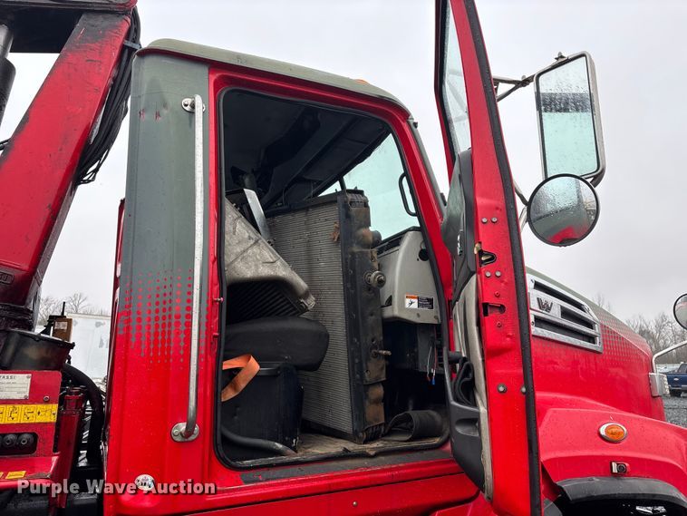 image for item YA2958 2013 Western Star 4700 crane truck