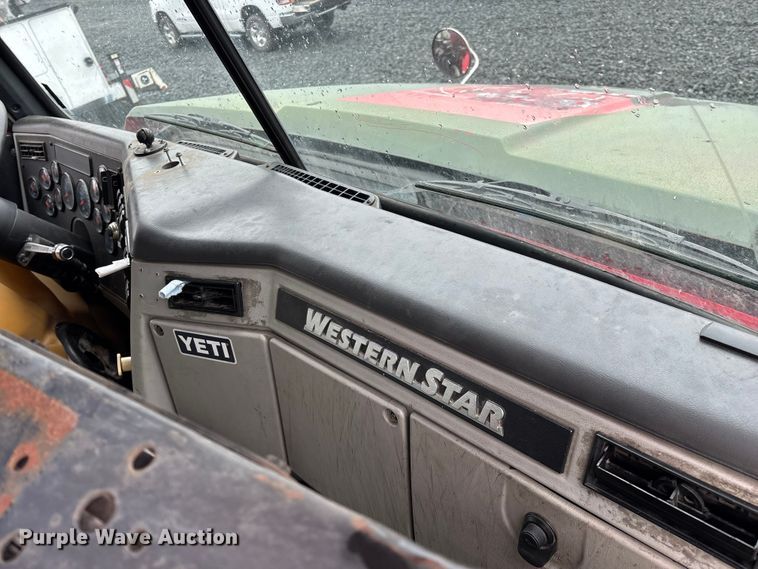 image for item YA2958 2013 Western Star 4700 crane truck