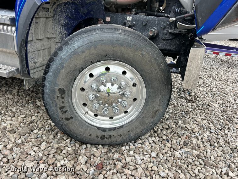 image for item YA2959 2025 Western Star 47X dump truck