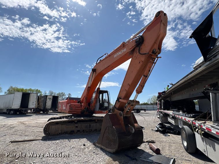 image for item YA3029 2000 Hitachi EX330LC-5 excavator