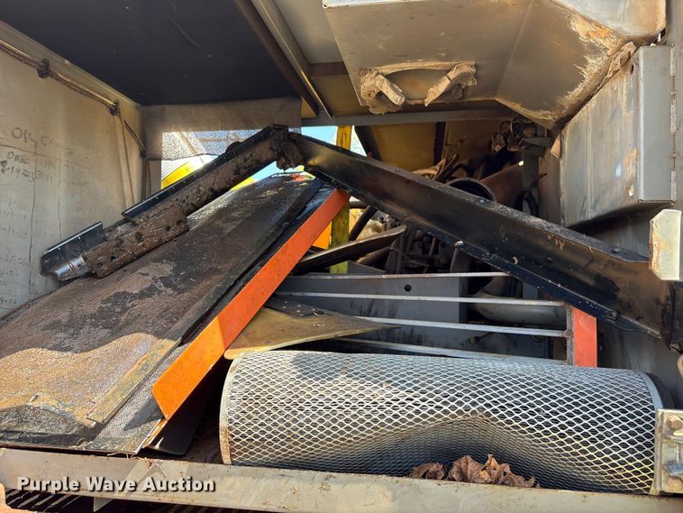 image for item YA3029 2000 Hitachi EX330LC-5 excavator