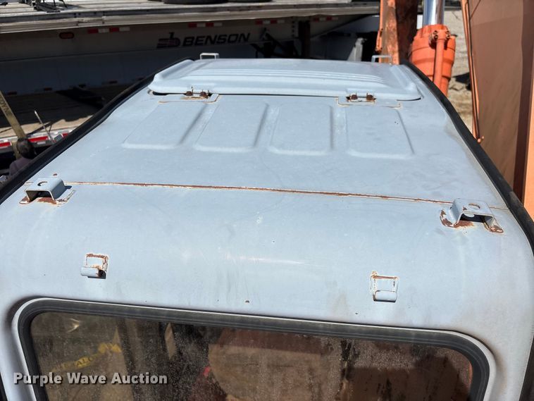 image for item YA3029 2000 Hitachi EX330LC-5 excavator