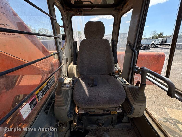 image for item YA3029 2000 Hitachi EX330LC-5 excavator