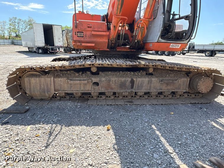 image for item YA3029 2000 Hitachi EX330LC-5 excavator